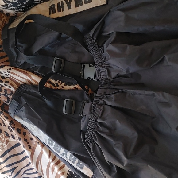 Levi's Jeans, Wind River and Rhyno Pants - Picture 11 of 13